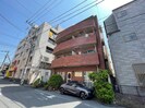カ－サビオレットの外観