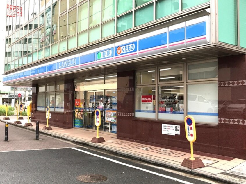 ローソン中山駅前店(コンビニ)まで105m ｶﾞ-ﾃﾞﾝﾌﾟﾗｻﾞ21