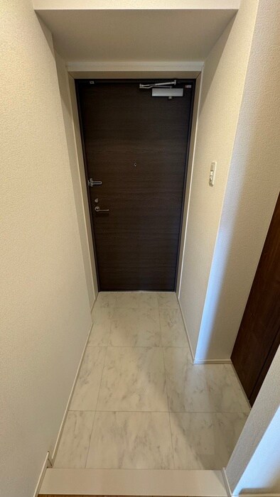 玄関 LUNIQ高島平