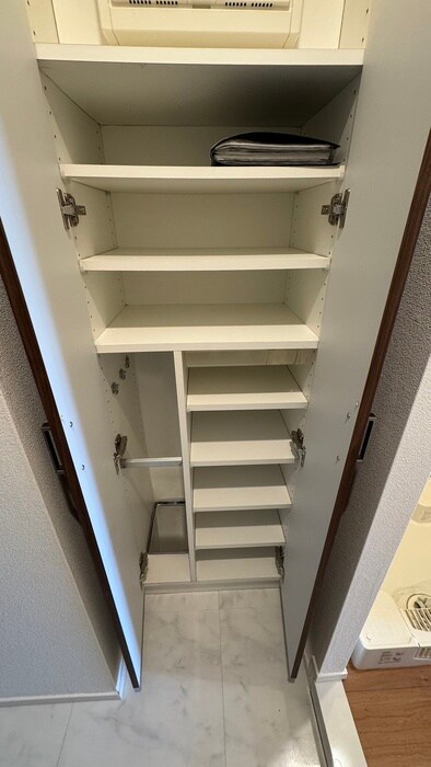 靴箱 LUNIQ高島平