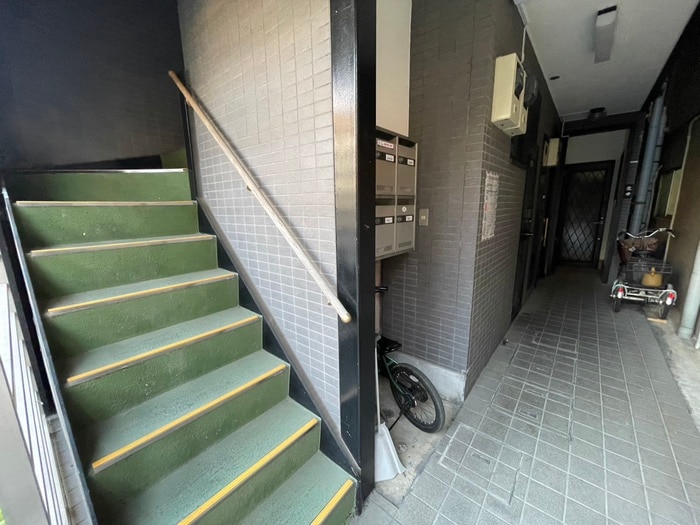 エントランス部分 カシミ－ル荒井