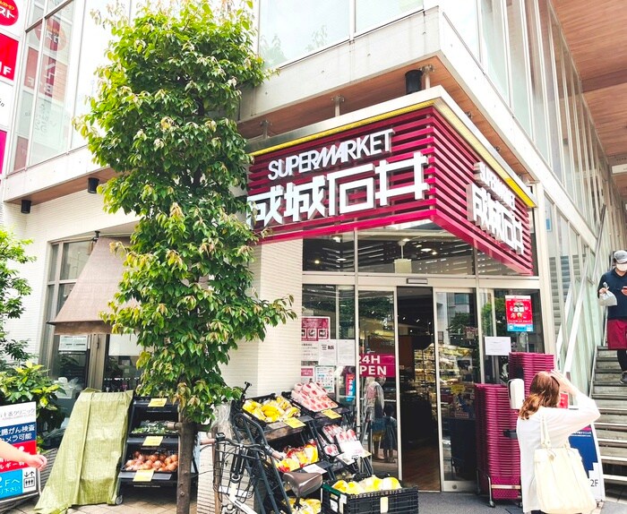 成城石井 麻布十番店(スーパー)まで580m ＳＵＮＳＨＩＮＥ麻布