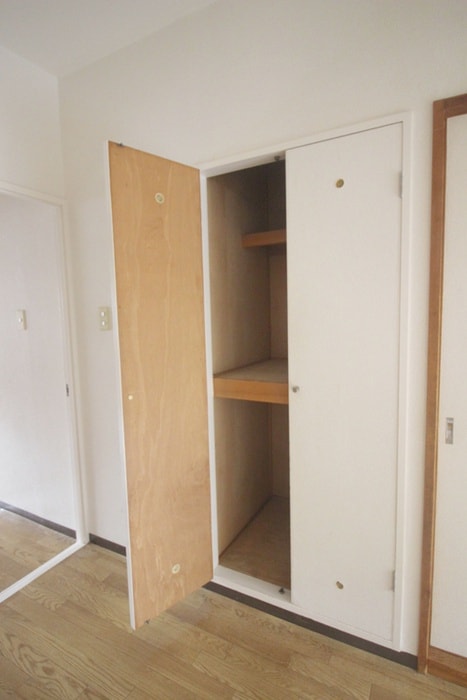 収納 メゾンドール戸田