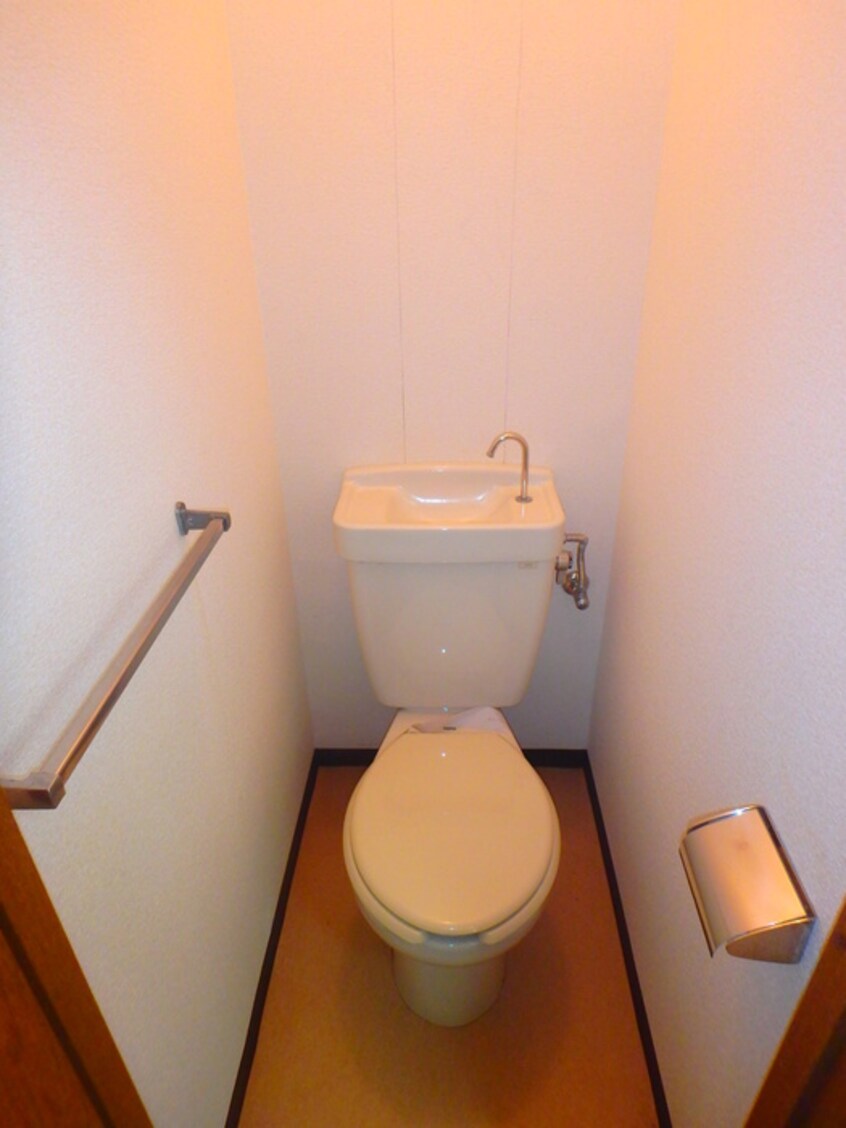 トイレ シティハイムカヤマ