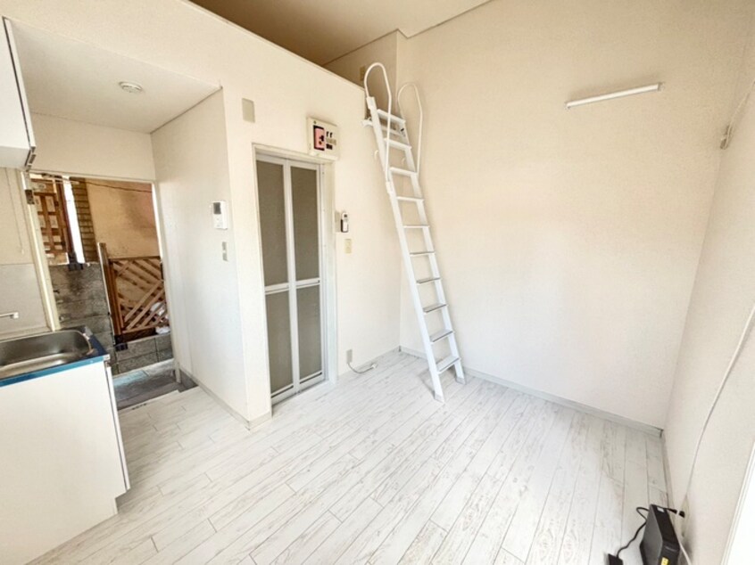 居室 ホワイトキャッスル砂川