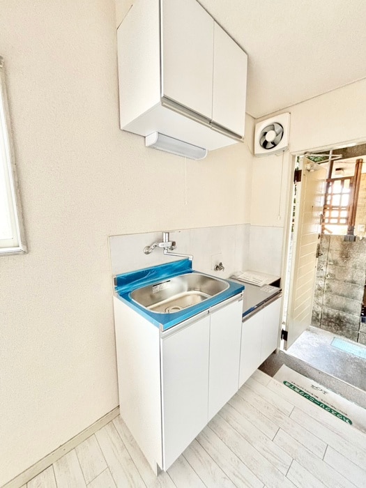 キッチン ホワイトキャッスル砂川