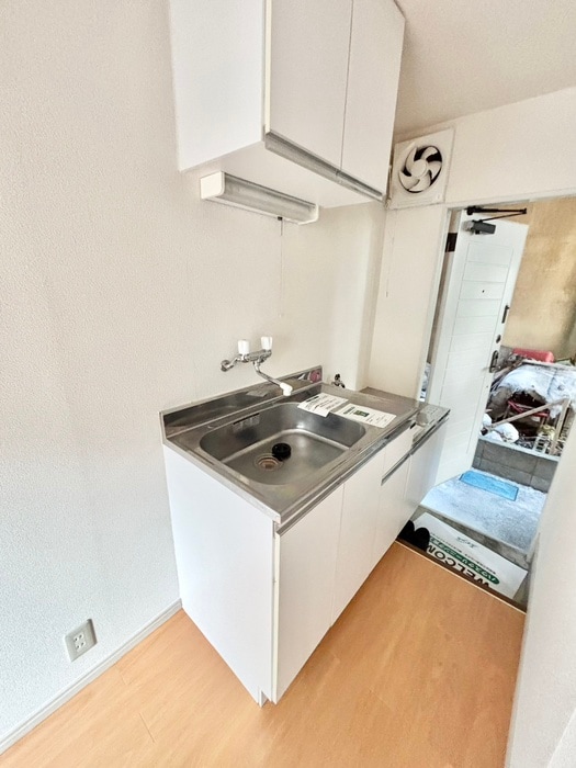 キッチン ホワイトキャッスル砂川