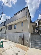 COMFORT HILLS三室F棟の外観