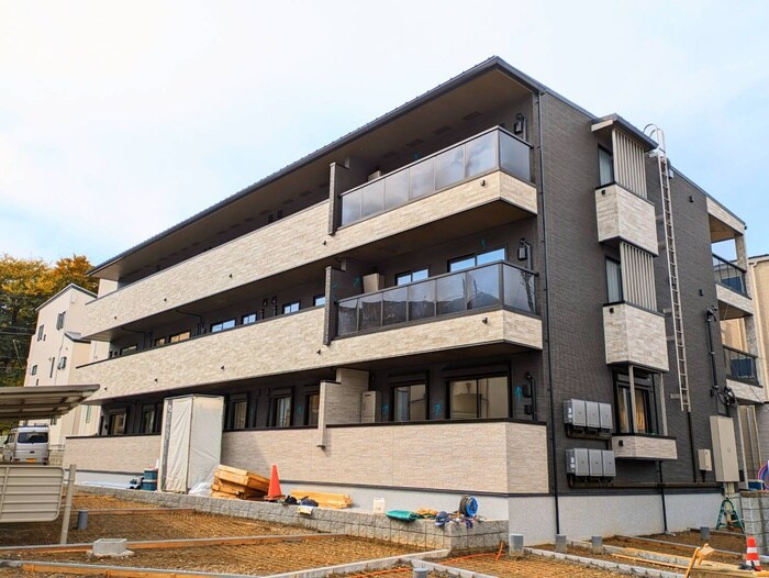 建築中 ラフテル