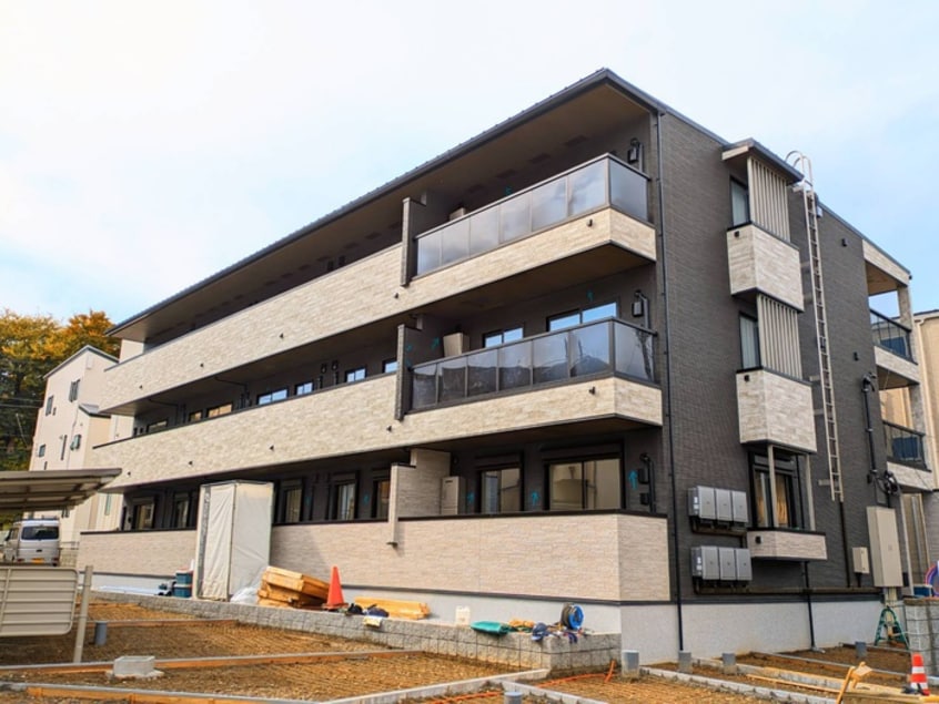 建築中 ラフテル