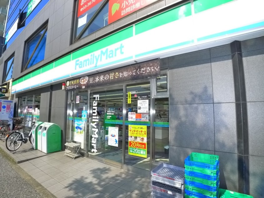 ファミリーマート(コンビニ)まで154m クレ－テⅡ篠崎