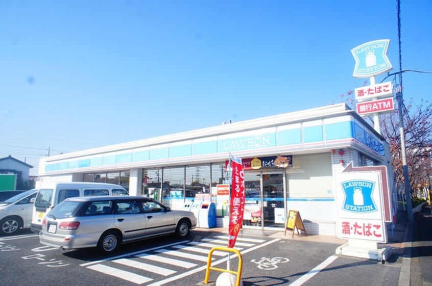 ローソン綾瀬大上店(コンビニ)まで490m エントランス綾瀬