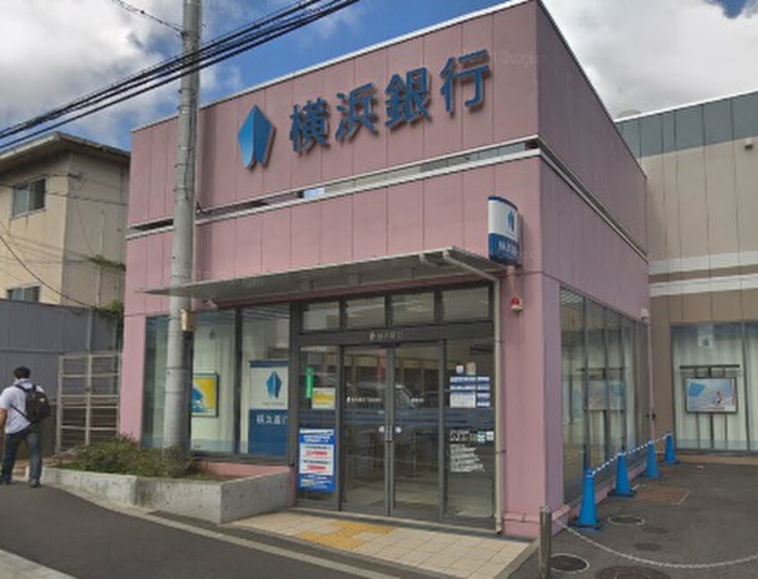 横浜銀行 綾瀬支店(銀行)まで750m エントランス綾瀬