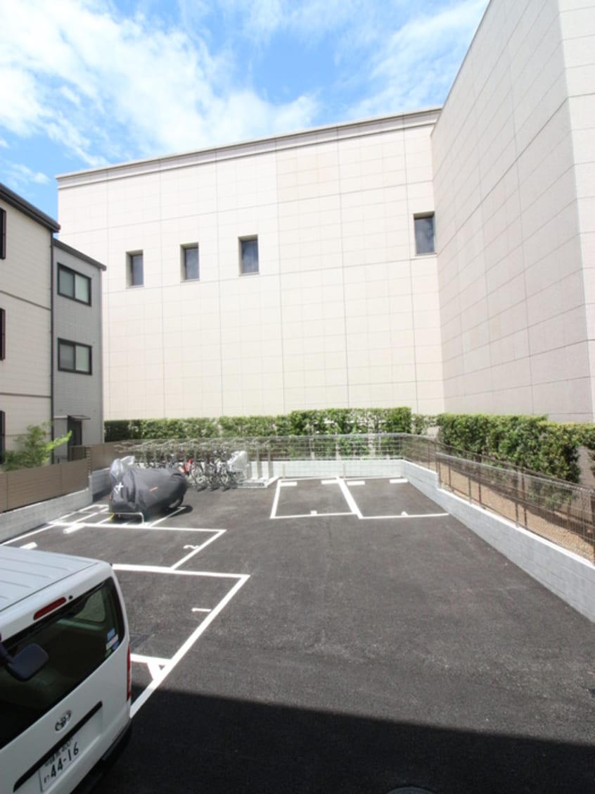 室内からの展望 ジニア不動前