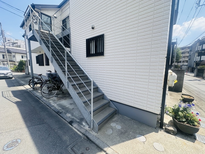エントランス部分 バ－ドバレィ
