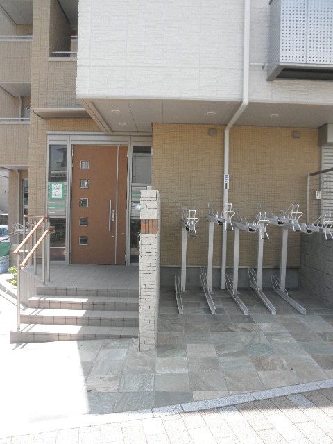 駐輪場 ＬＩＢＲＥ