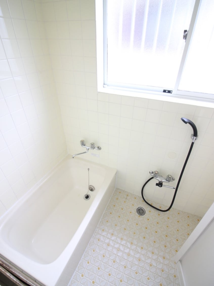 バス／シャワールーム等 ウィステリア