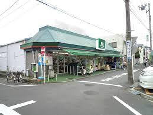 FUJI根岸橋店(スーパー)まで650m グリ－ンコ－ト