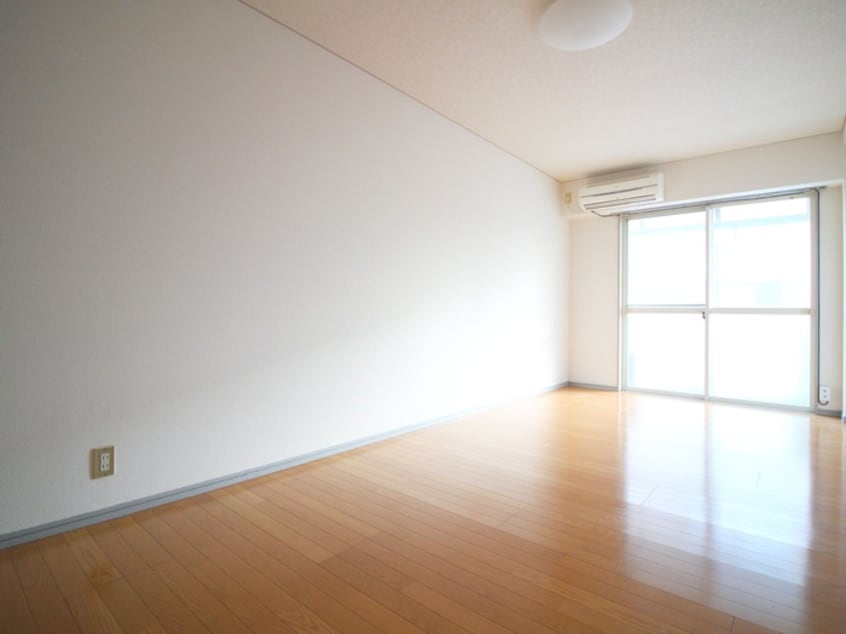 居室 ヴィラ・ファニー