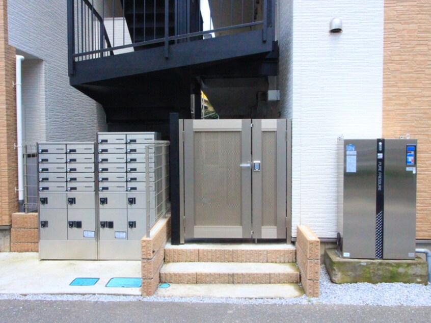 エントランス部分 レガーロ桶川