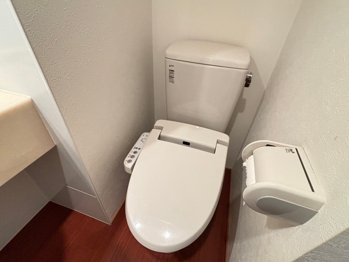 トイレ Fonte sala ampio