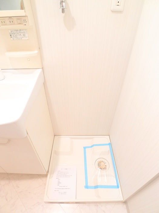 洗濯機置場 ランエ－ジ新御徒町