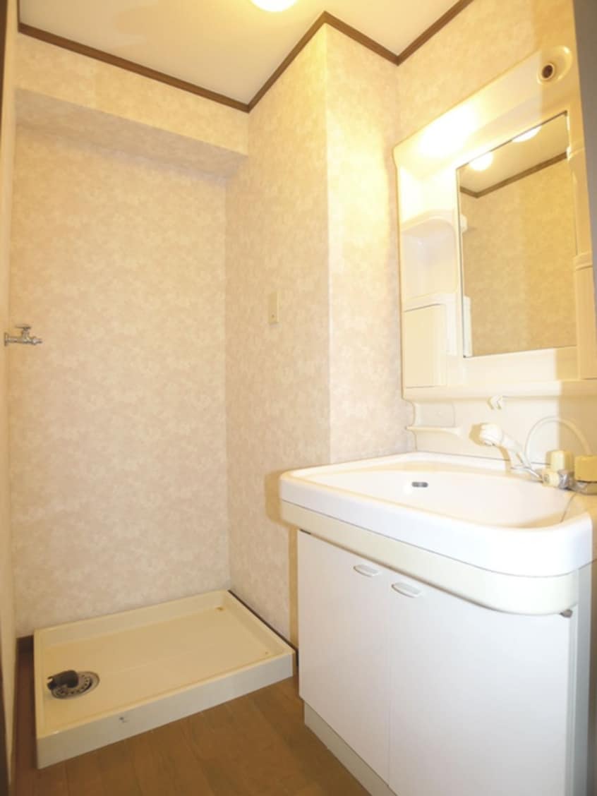 洗濯機置場 CRYSTAL COURT　弐番館