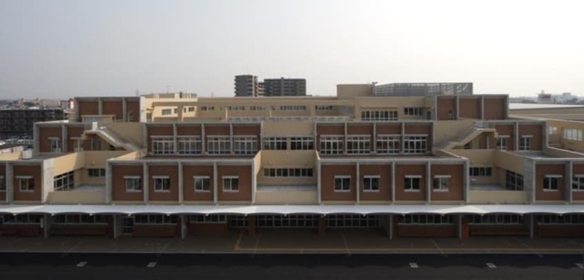 光が丘中学校(中学校/中等教育学校)まで140m 山浩ビル