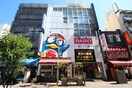 ドン・キホーテ(ディスカウントショップ)まで490m グラ－テス・ワン