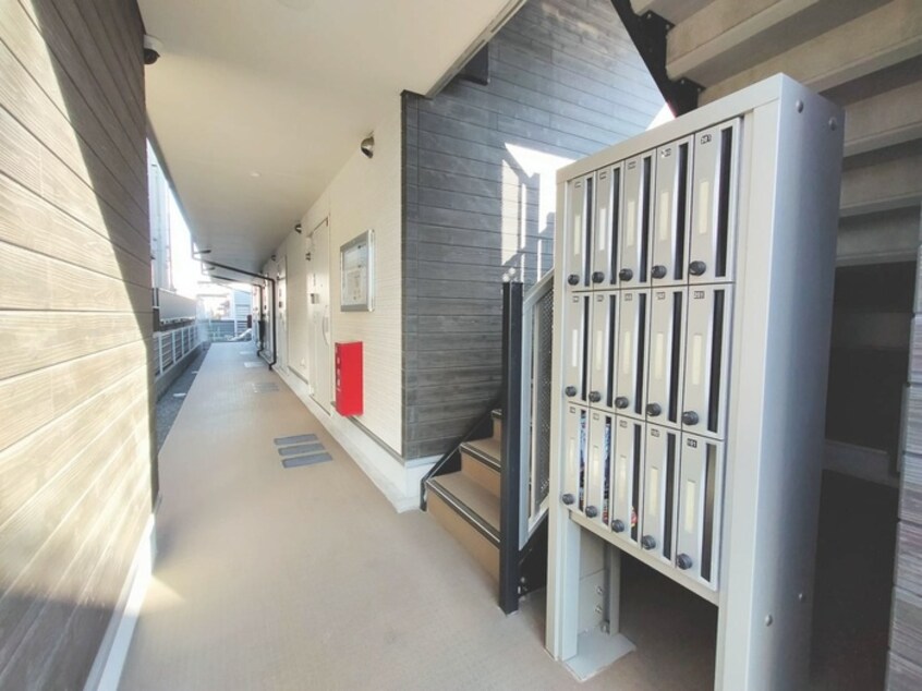 エントランス部分 リブリ・アイリス幕張本郷