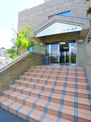 エントランス部分 ヴューラー越谷