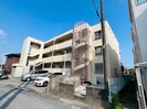 塚戸マンションの外観