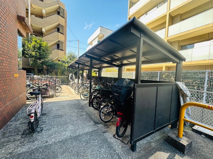 駐輪場 スカイハイツ