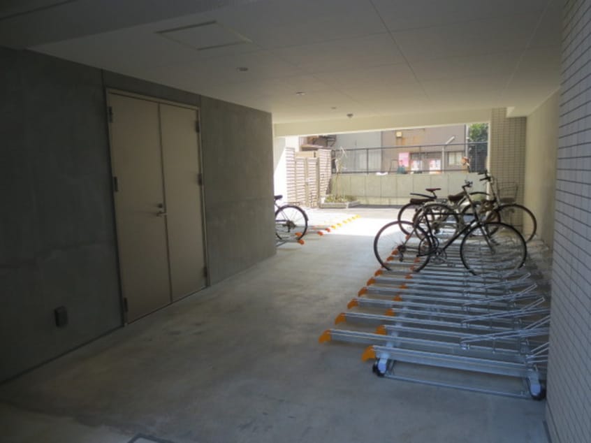 駐輪場 マーシスマルル