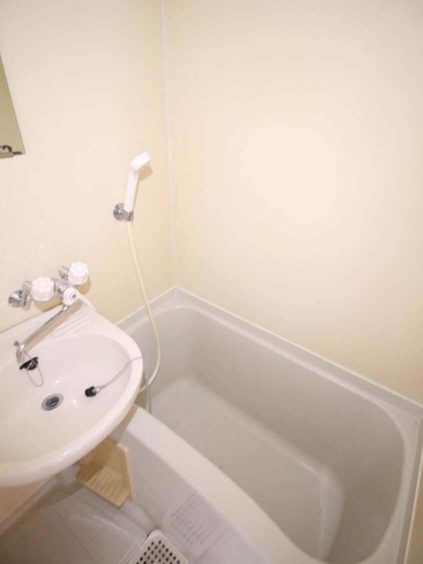 バス／シャワールーム等 シャトルイシダ