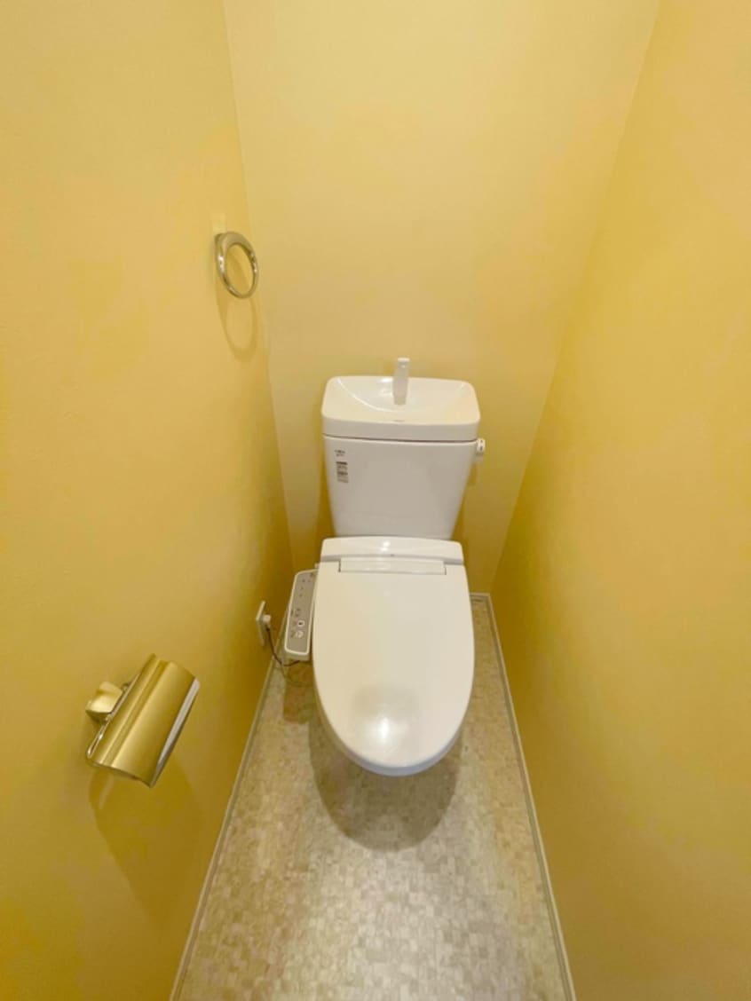 トイレ CASA　Yotuba
