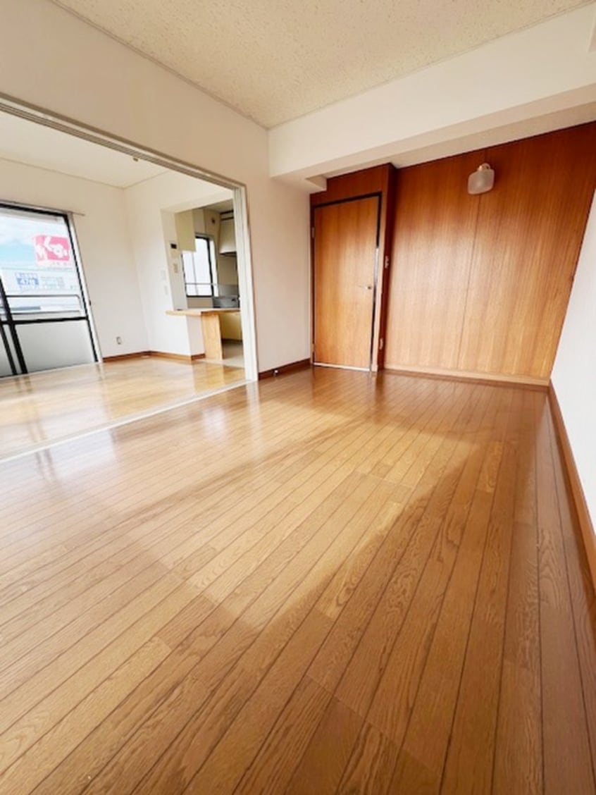 居室 メゾンクレ－ル