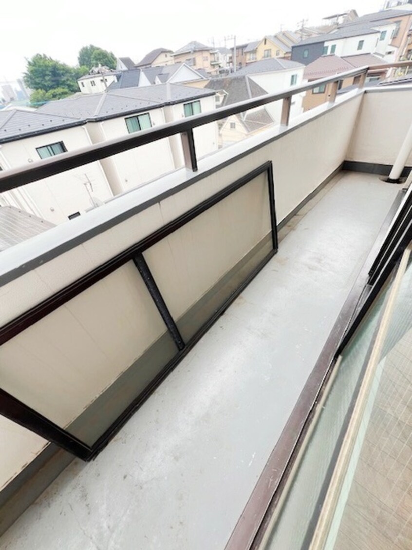 ベランダ・バルコニー メゾンクレ－ル