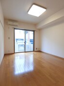 居室 ヴィララグ－ナ