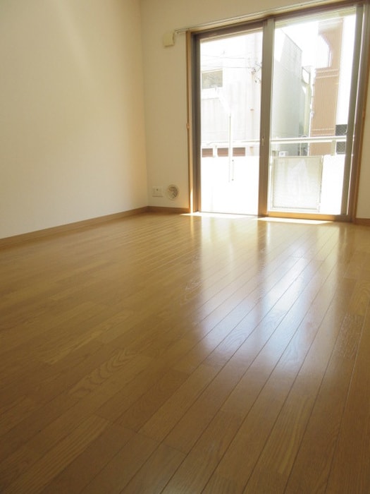 居室 ヴィララグ－ナ