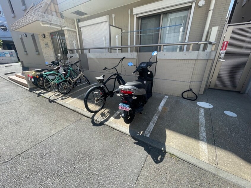 駐輪場 ヴィララグ－ナ