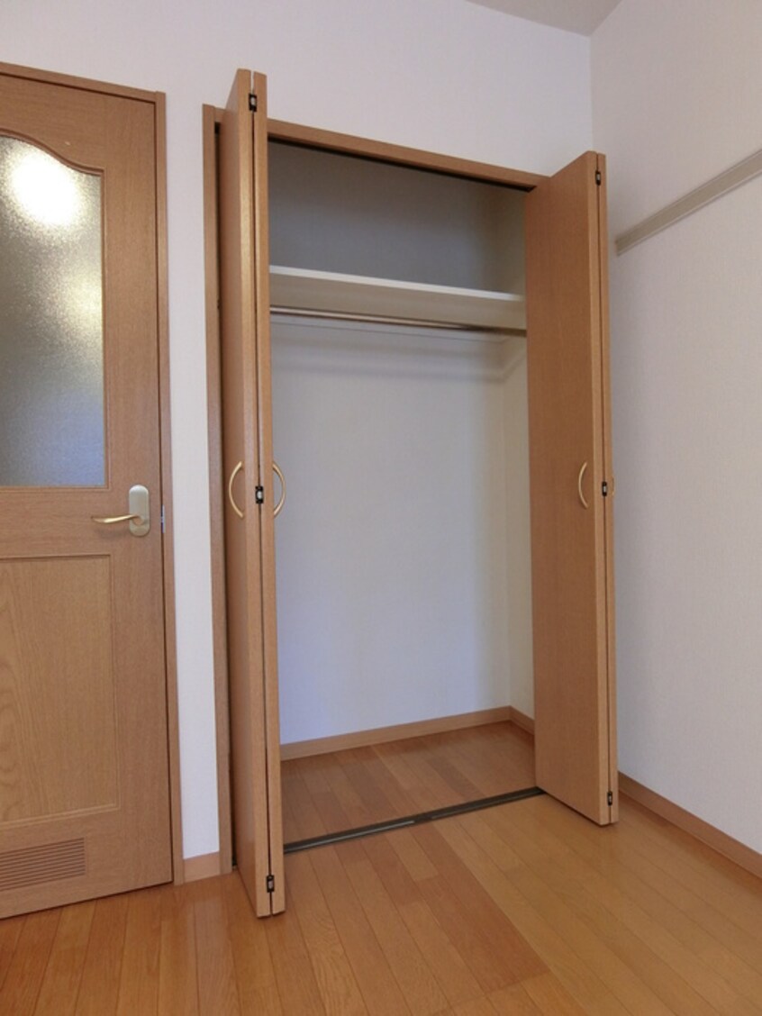 収納 ヴィララグ－ナ