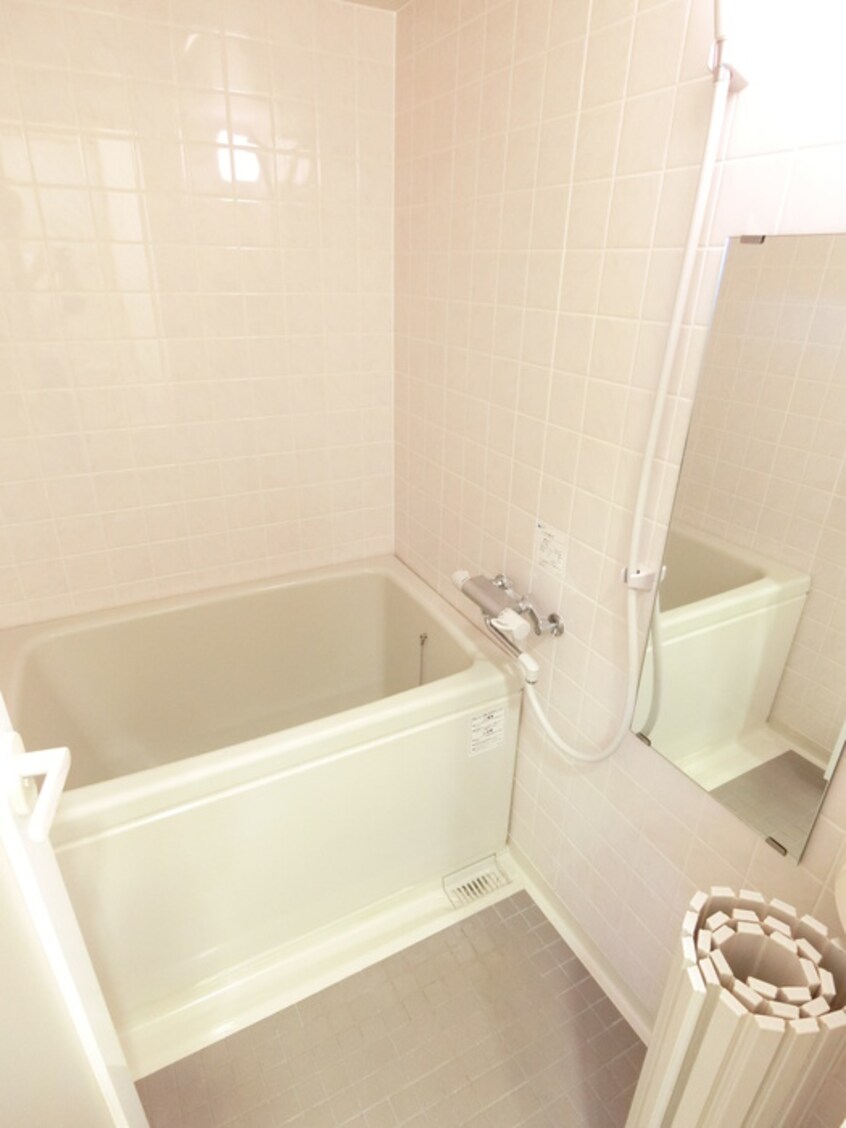 バス／シャワールーム等 ヴィララグ－ナ