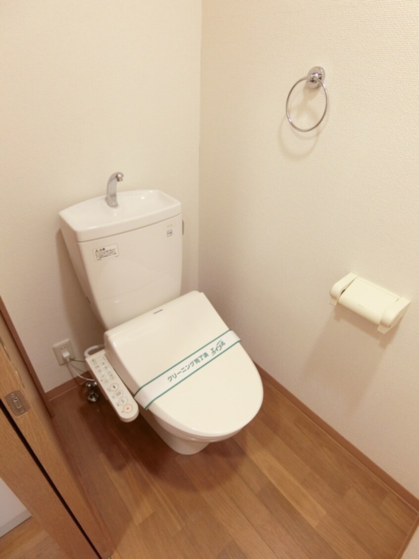 トイレ ヴィララグ－ナ