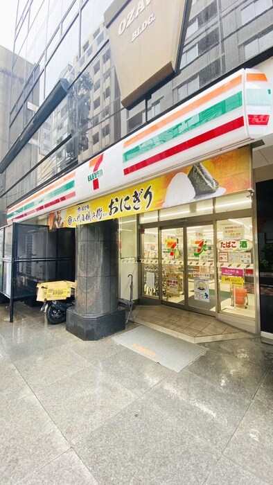 セブンイレブン(コンビニ)まで149m サンクレストビル