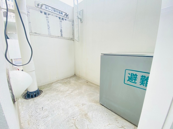 ベランダ・バルコニー ホワイトベッセルＮ