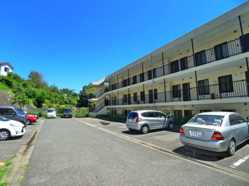 駐車場 サンフェスタ山手台