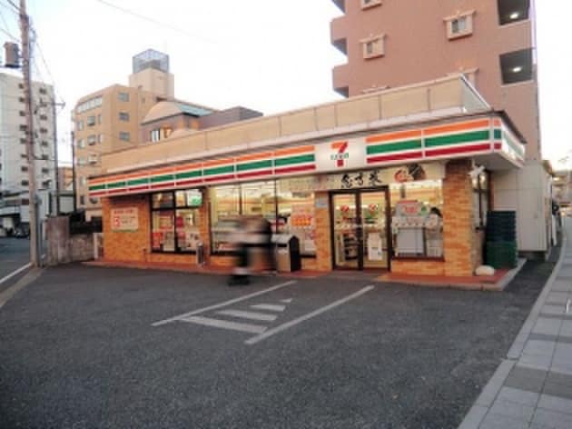 コンビニ(コンビニ)まで200m グランカーサさいたま新都心