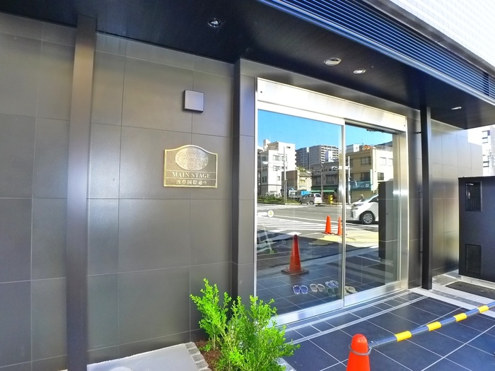 エントランス部分 メインステージ浅草国際通り