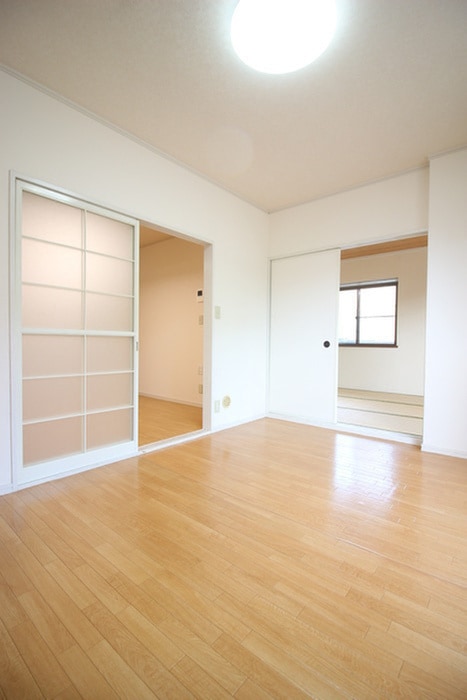 居室 メゾン・ド・モリュ－２